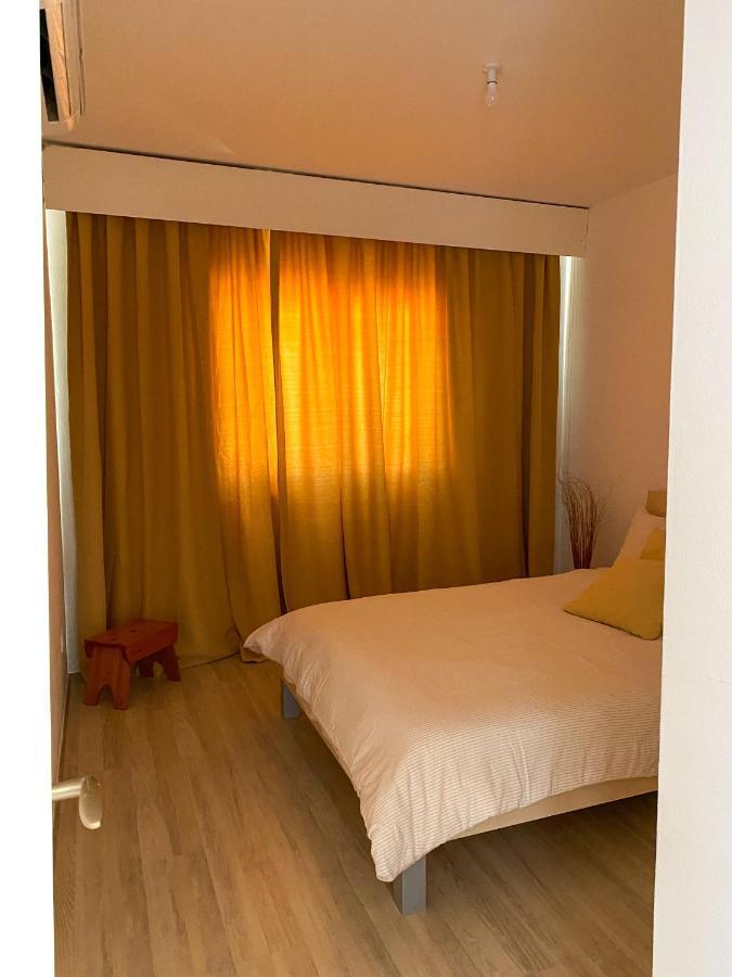 Summer Getaway: Stunning 1 Bedroom Apartment! Polis Luaran gambar